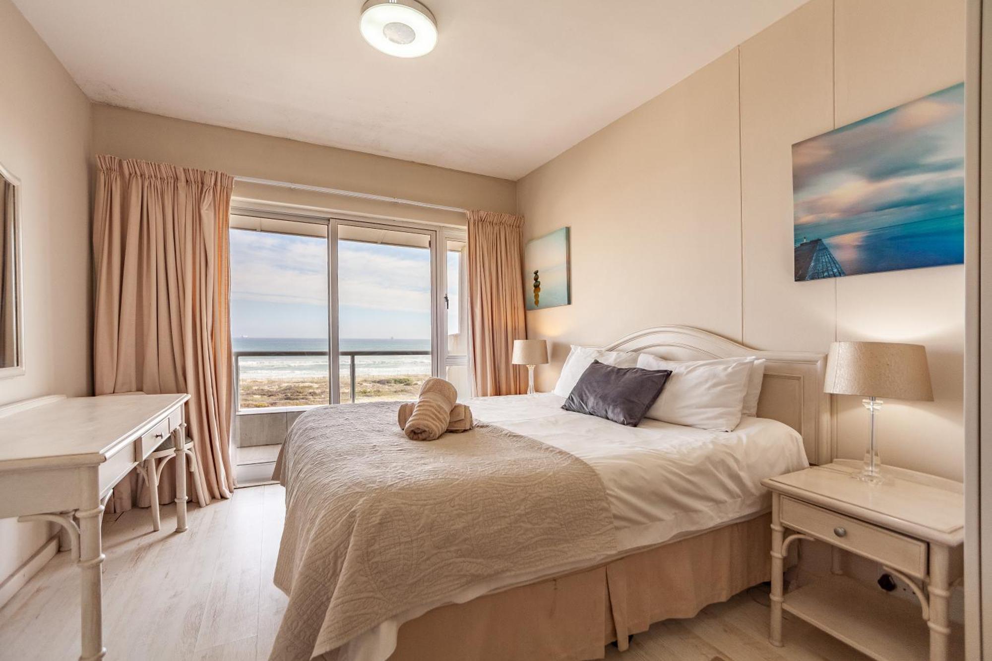 Luxury Private Beachfront 2 Bedroom Dolphin Apartment, Blouberg, Cape Town Exterior photo